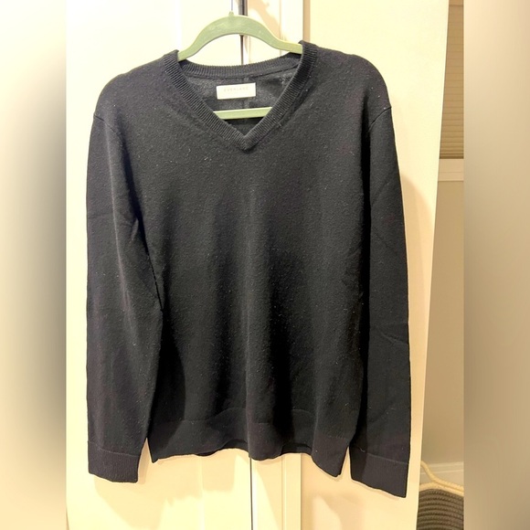 #328 Everlane The Cashmere V-Neck Sweater Size Medium Black - Picture 3 of 7